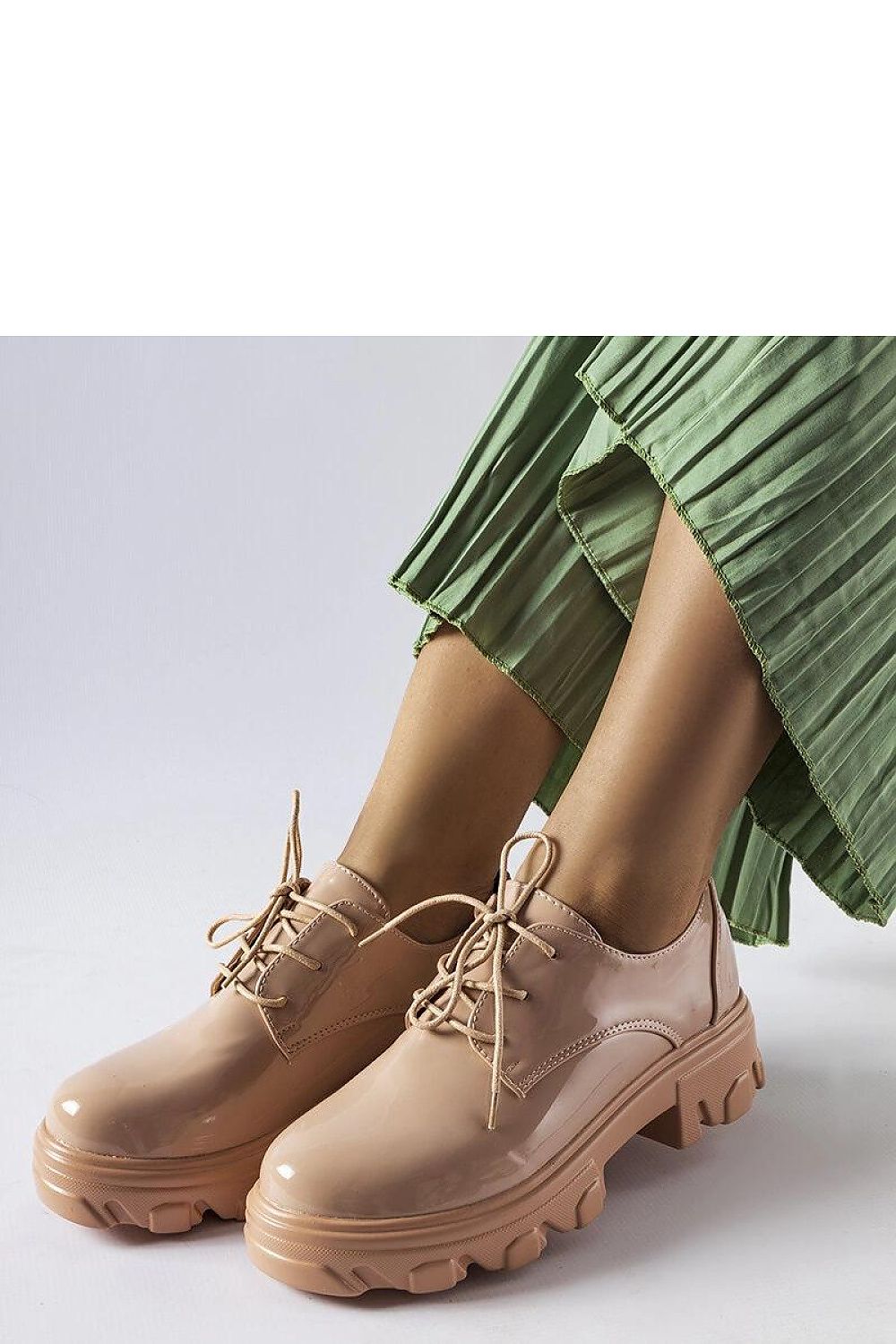 Half shoes model 206581 Solea