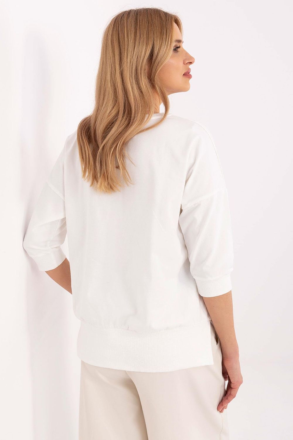 Blouse model 208214 Relevance