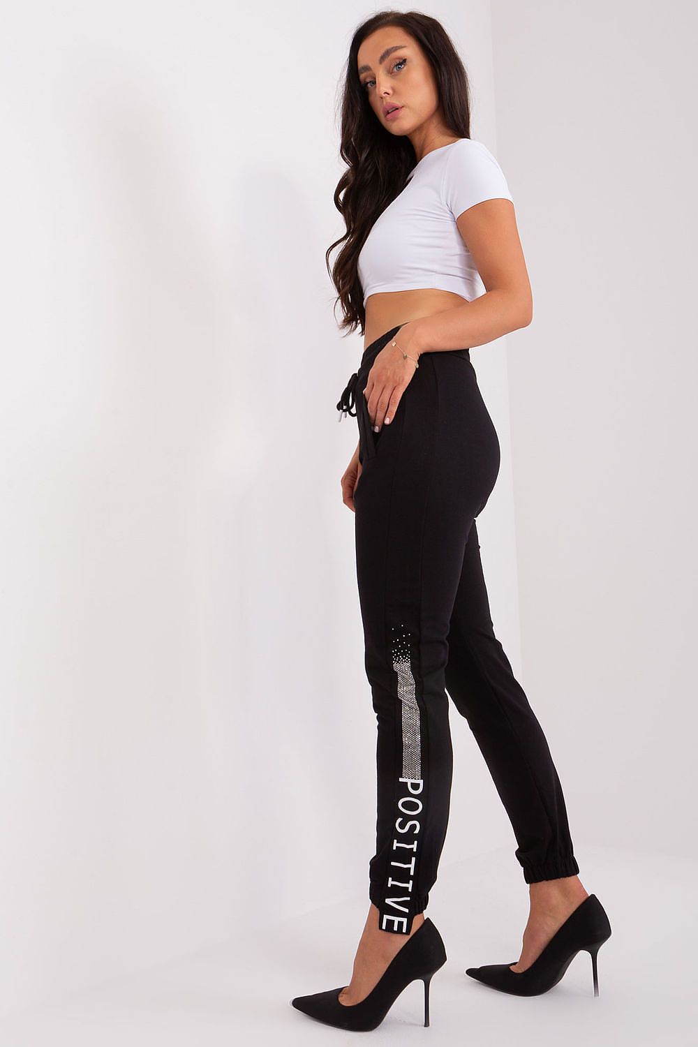 Tracksuit trousers model 211745 Relevance