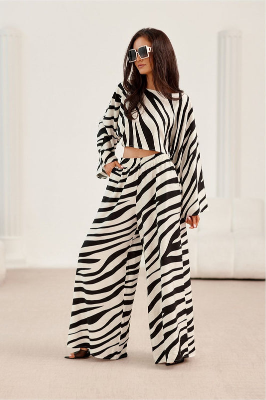 Women trousers model 213986 Roco Fashion