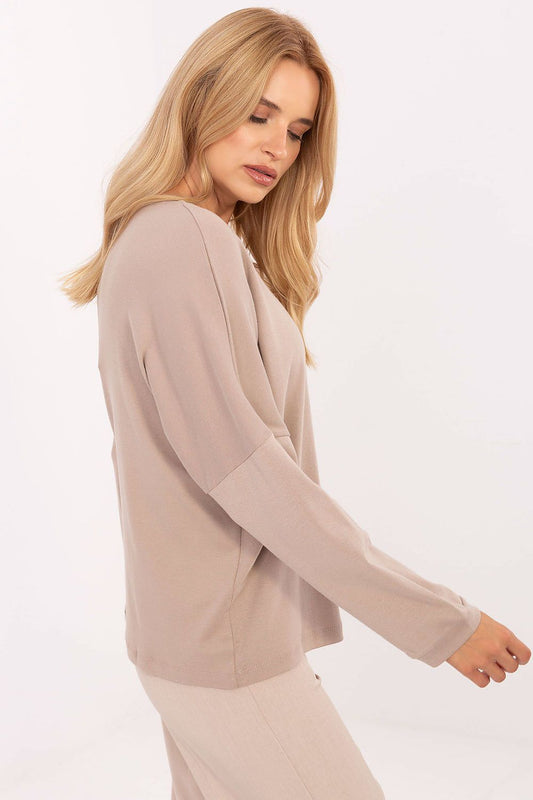 Blouse model 217044 Relevance