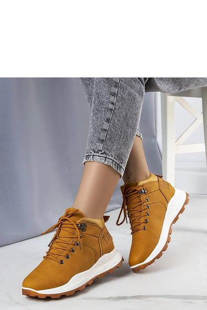  Trapper shoes model 205137 Solea 