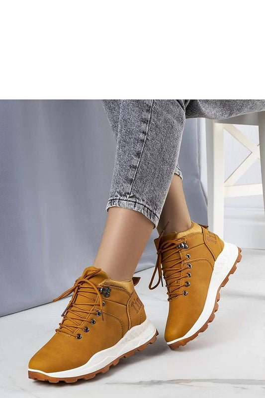  Trapper shoes model 205137 Solea 