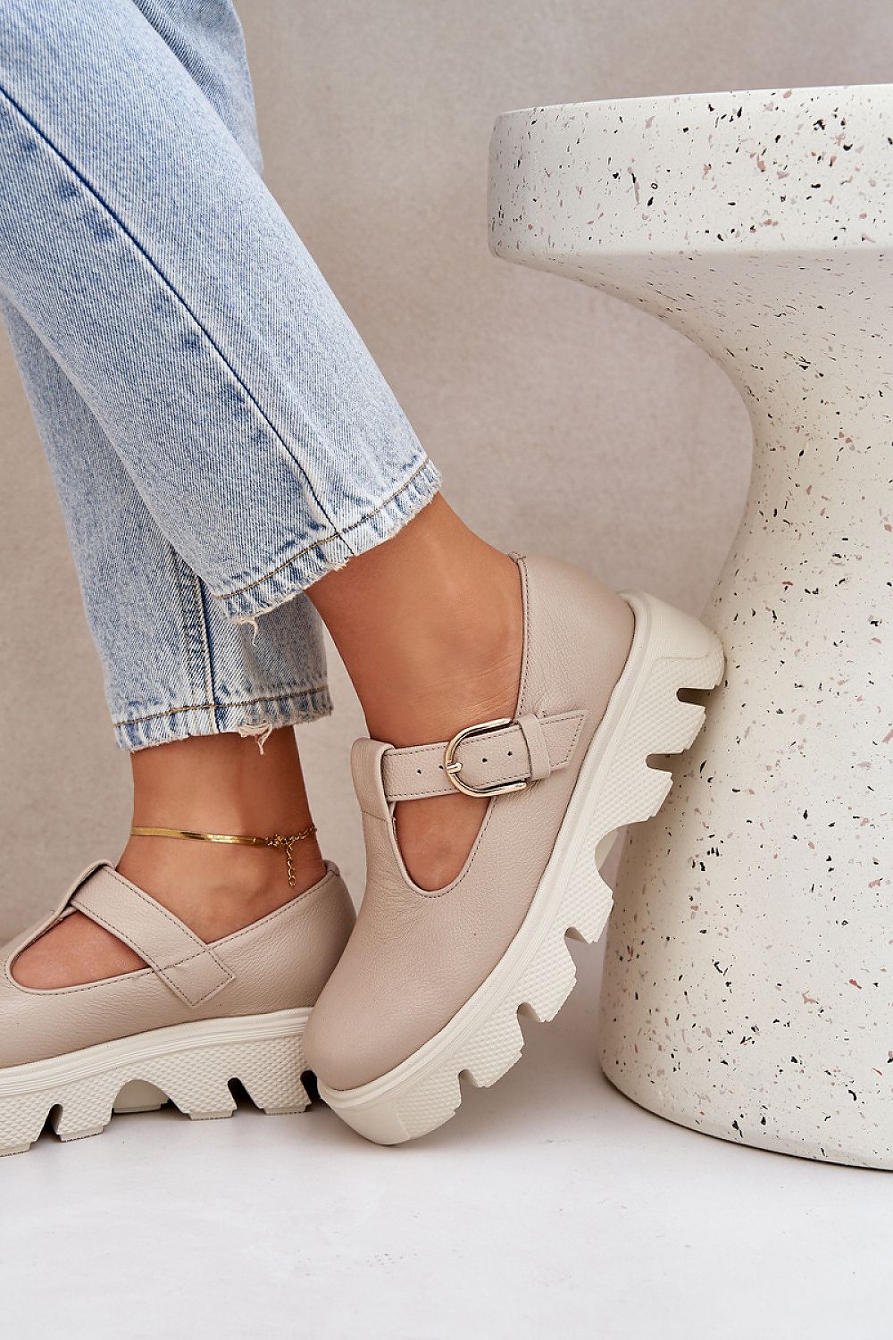  Half shoes model 208333 Step in style 