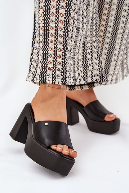  Flip-flops model 209945 Step in style 