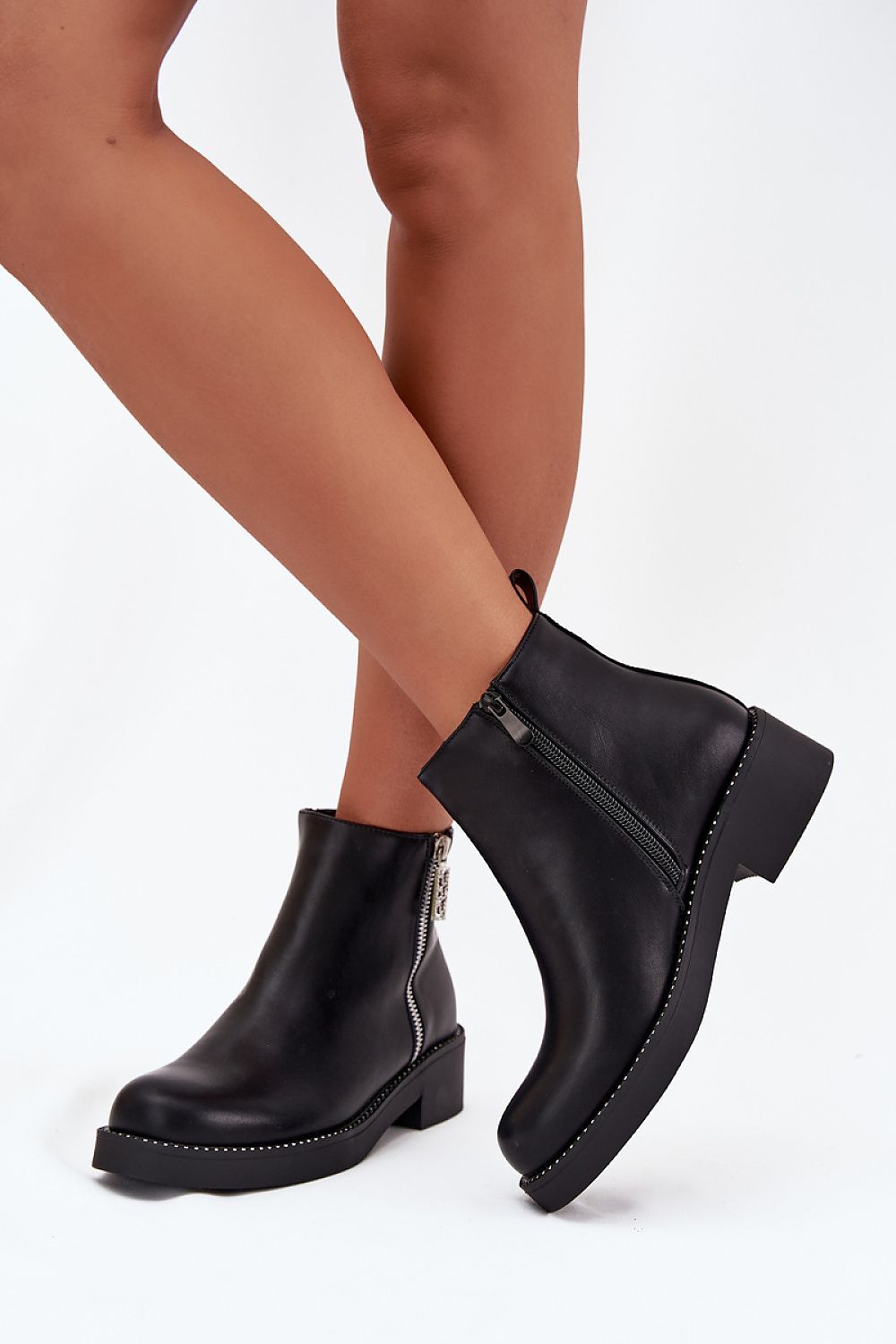  Boots model 218080 Step in style 