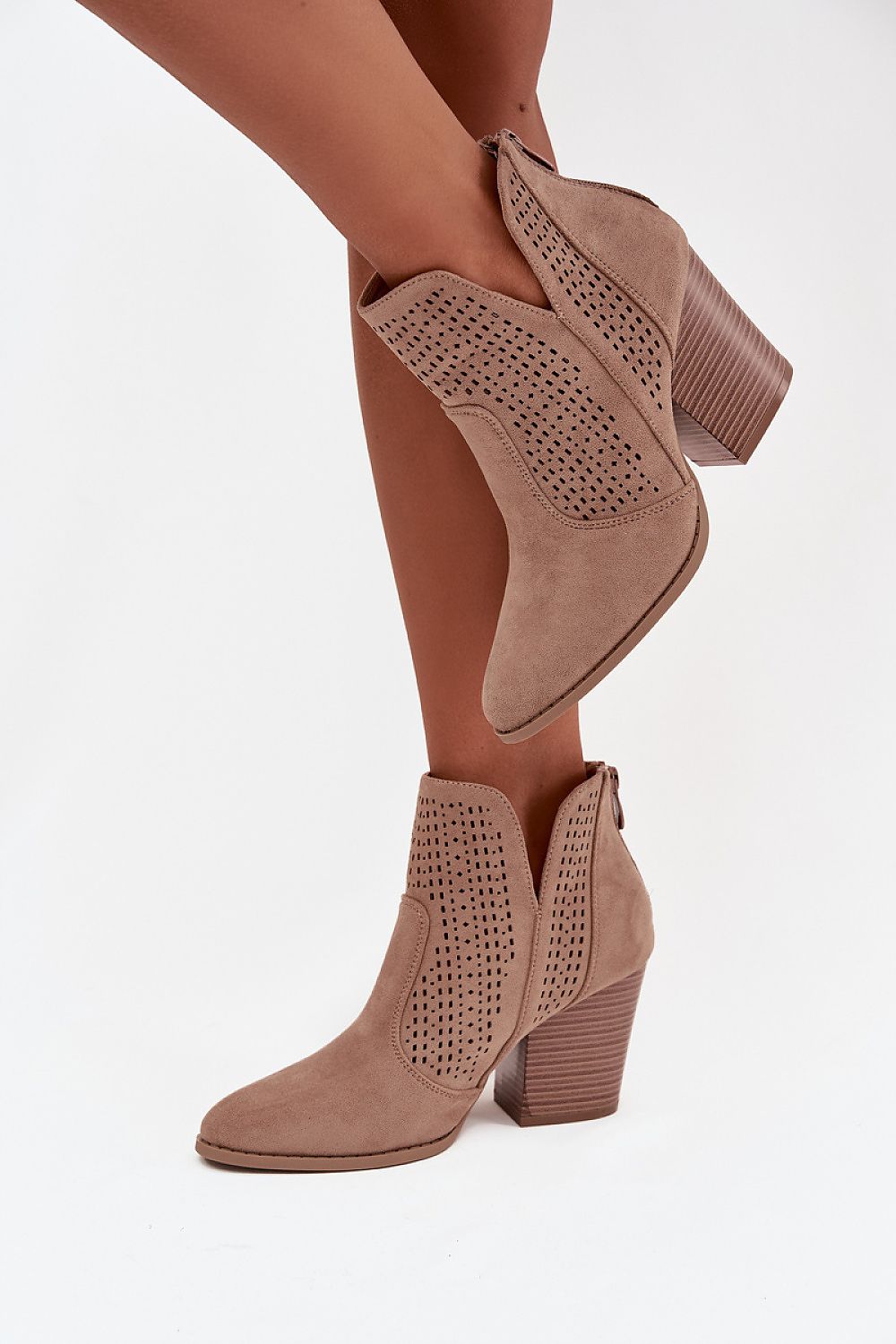  Heel boots model 218727 Step in style 
